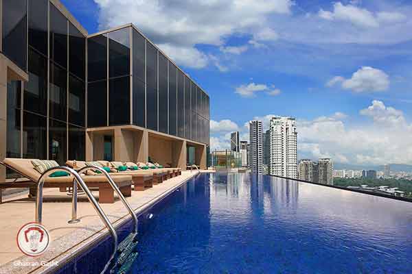 Pavilion Hotel pool
