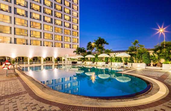 Bangkok Palace Hotel