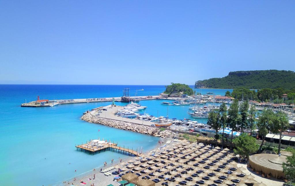 Imperial Türkiz Resort Hotel