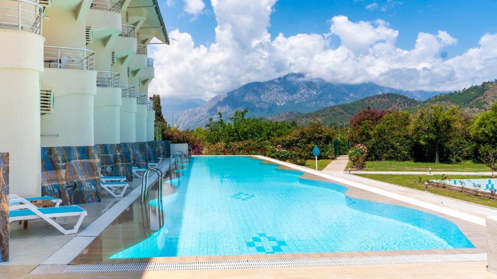 Miarosa Kemer Beach