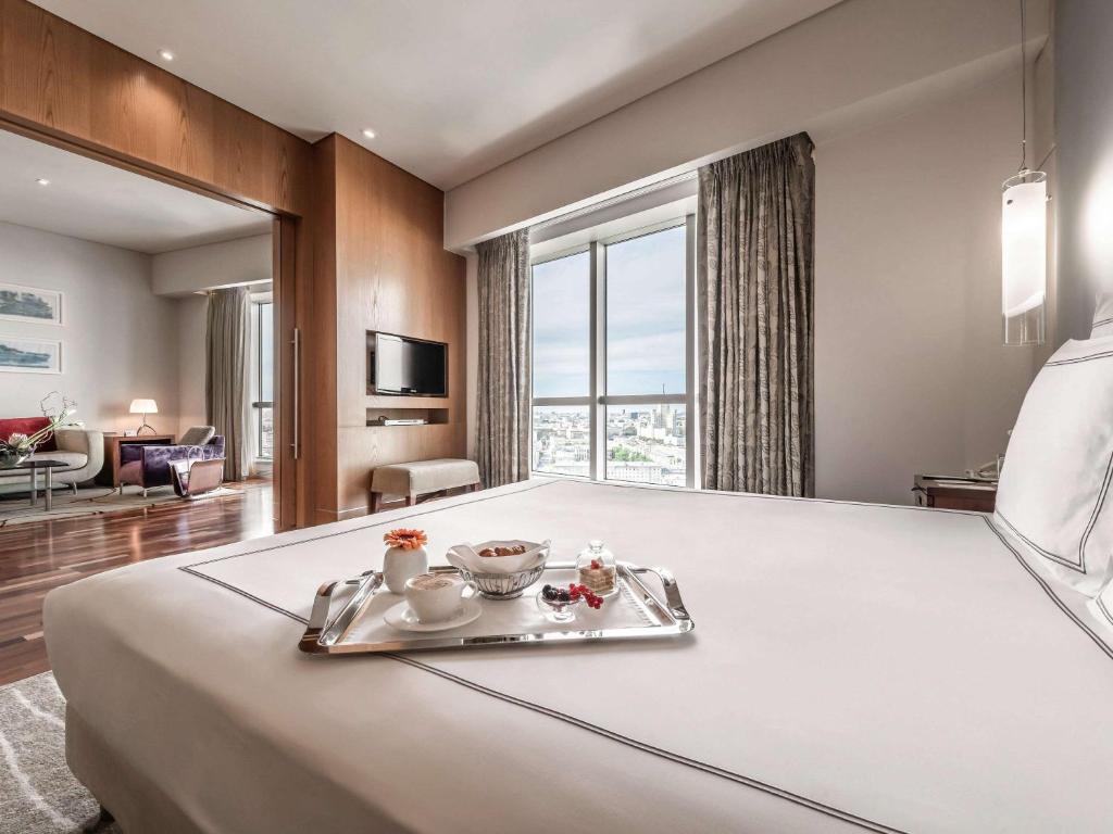 swissotel krasnye holmy