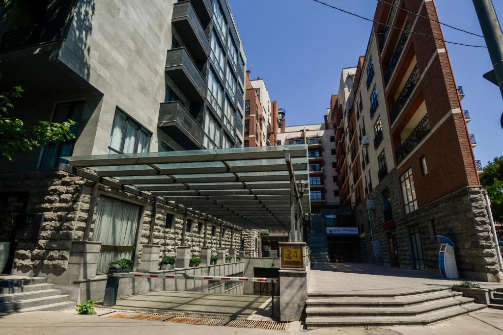 like hotel tbilisi